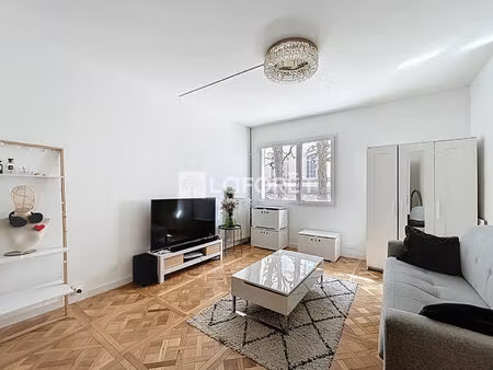 studio rénové de 26 m² ? emplacement idéal à saint-germain-en-laye.