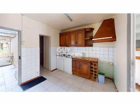 maison avec jardin à vendre à cadillac sur garonne.