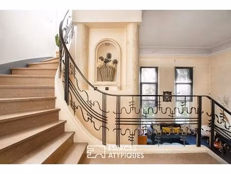 maison d'architecte art déco avec parc et piscine