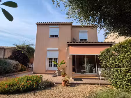 charmante maison 4 pièces de 106 m2 avec exposition plein su