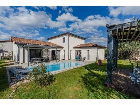 maison de 163 m² à la boisse