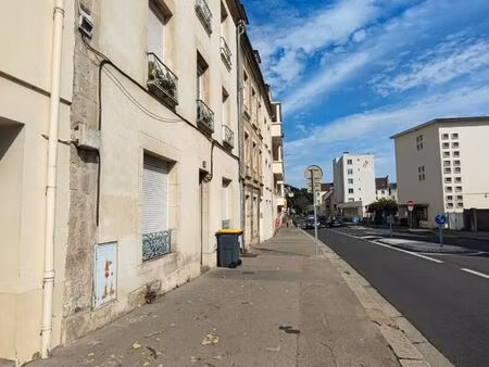 studio 1 pièce 31 m²