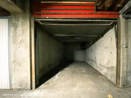 location garage fermé