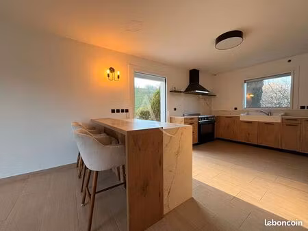 maison 6 pièces 147 m²