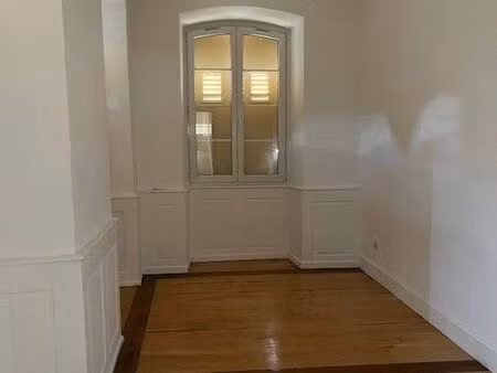 appartement 3 pièces 63 m²