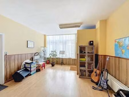 flagey : commerce avec extérieur et sous-sol