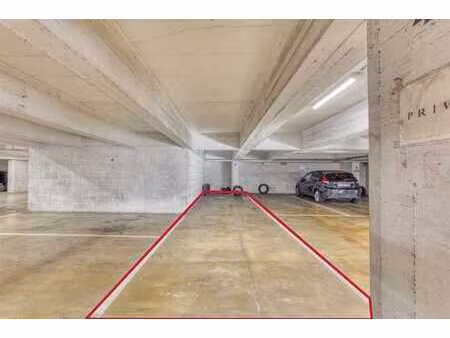 parking / garage