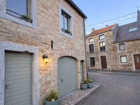 maison bel-étage 2 ch au cœur du village de fraiture