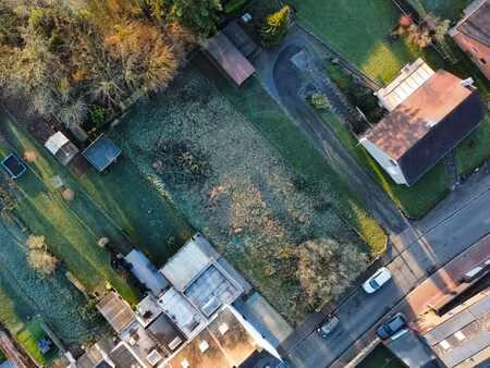 terrain à bâtir de 6 ares à proximité de tournai !