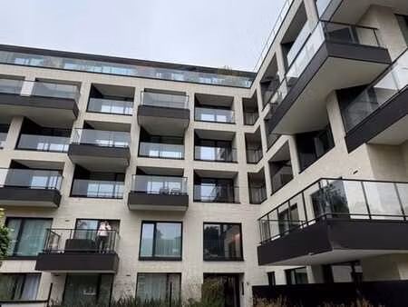 garage à louer à auderghem  rue du moulin à papier (45)