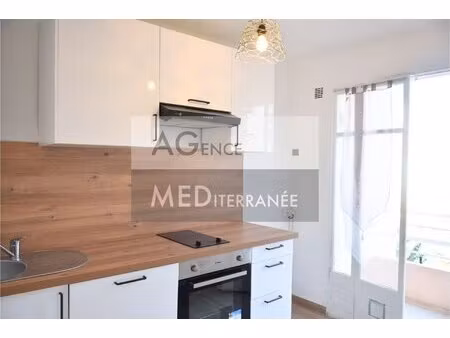 location vide a l'annee