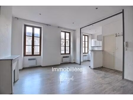 type 2 proche faculté de médecine et pharmacie baille 5ème marseille