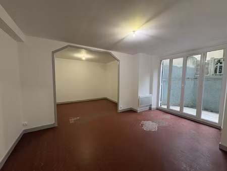 joli studio fraichement rénové