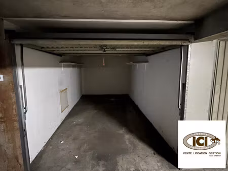 garage à deux pas de la douane