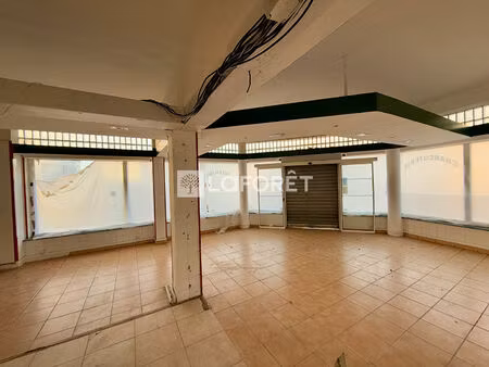 local commercial calais 231 m2