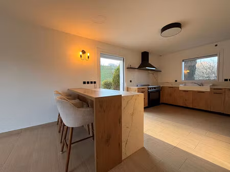 location maison 6 pièces  146.50m²  sillingy