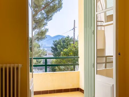 appartement de type 4 / haut de périer / 13008