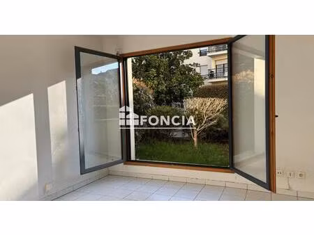 procé résidence agréable rez de jardin calme t2 avec parking