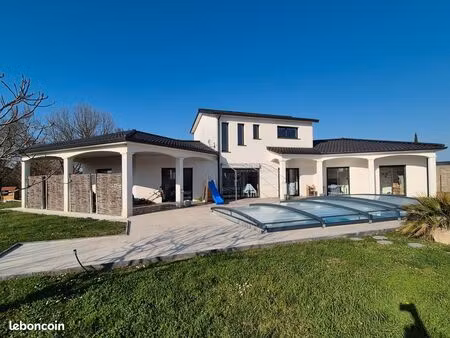 maison 7 pièces 206 m2