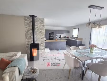 a vendre en exclusivité au boupère  maison de 90 m2 env avec 3 chambres sur une parcelle d