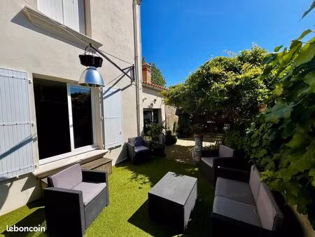 maison 6 pièces 144 m²