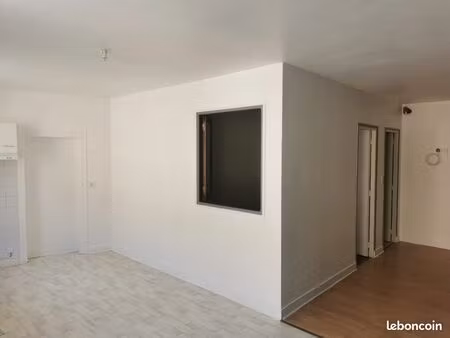 petit appartement à loué