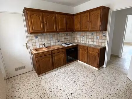 bel appartement f2 54m2 dans résidence calme