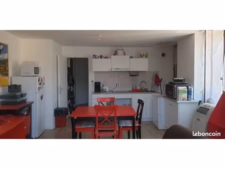 f3 2 chambres moirans proche du centre ville