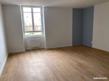 t3 rénové à neuf - centre ville