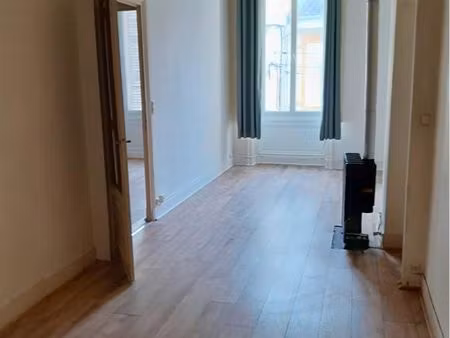 f2 52m2 centre villefranche sur saône - commerce à pied