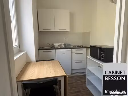 studio 1 pièce 20 m²