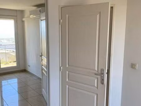 appartement f2 – 40 m² – sainte-clotilde (bois de nèfles) – résidence sécurisée