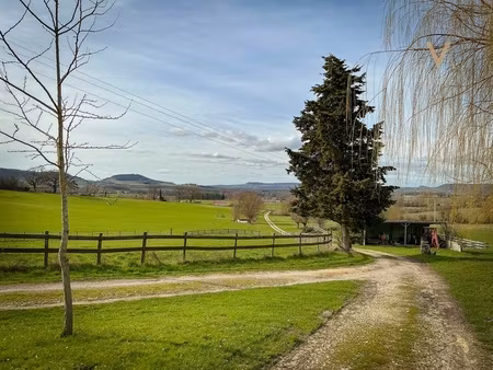 domaine équestre d’exception sur 40 hectares — authenticité  nature et passion proche de p