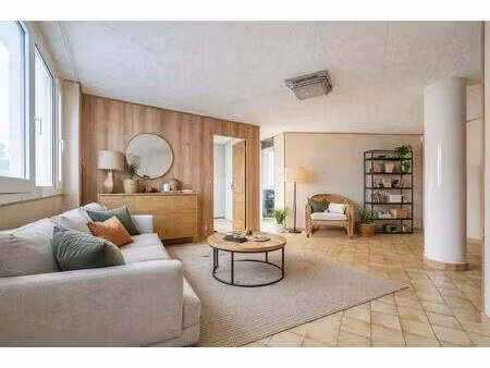 appartement de 4 pièces de 84 m² à aubervilliers