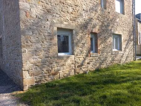 location appartement 3 pièces à guingamp (22200) : à louer 3 pièces / 65m² guingamp