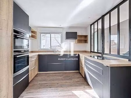 vente maison à lanester (56600) : à vendre / 127m² lanester