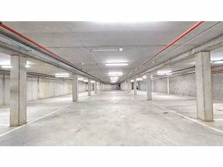 23 autostaanplaatsen in nieuwbouw