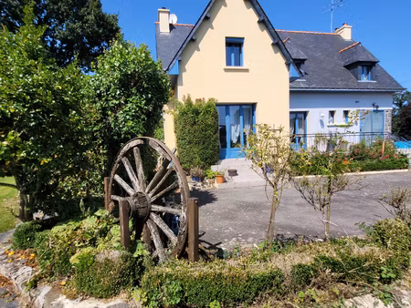 très belle propriété  sans travaux  au calme  dans bel envir