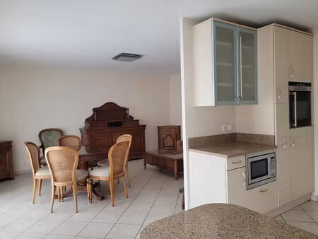 faverges. appartement 3 pieces avec garage