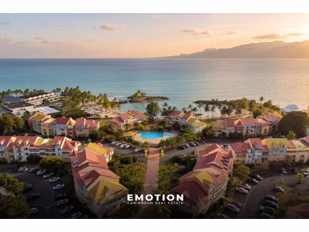 grand t2 au 1er étage - bas du fort - gosier