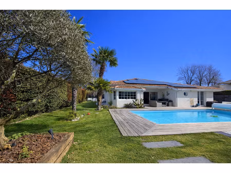 gujan-mestras - quartier meyran maison contemporaine de plain-pied avec piscine