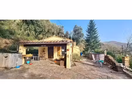 maison de campagne avec grand terrain et vue dégagée