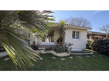 maison beautiran proche bordeaux  137 m²  7 pièces 4 chambres  de plain pied sur jardin  g