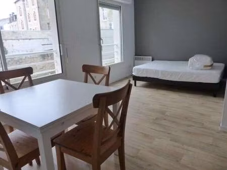 location appartement t1 meublé à vannes centre ville (56000) : à louer t1 meublé / 30m² va