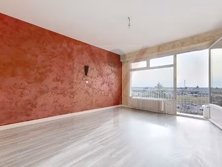 appartement 4 pièces et garage à louer