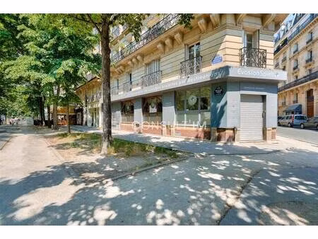 superbe boutique d'angle à louer à toute proximité du jardin du luxembourg