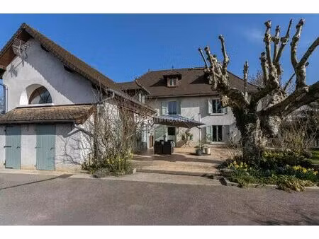 vente maison 10 pièces 219 m2 à les avenières