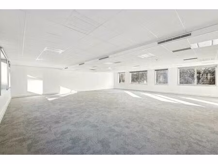 location bureau montrouge 2 144 m²