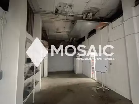 a vendre local 135m2 + 200m2 terrain/ parking cannes