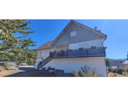 vescemont 90200 : maison 7 pièces 160 m2 sur 1054m² de terrain